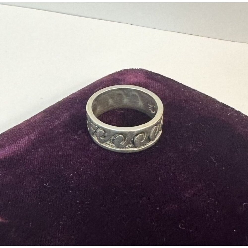 Sterling Silver Wave Pattern Band Ring Size 6 Stamped Signed